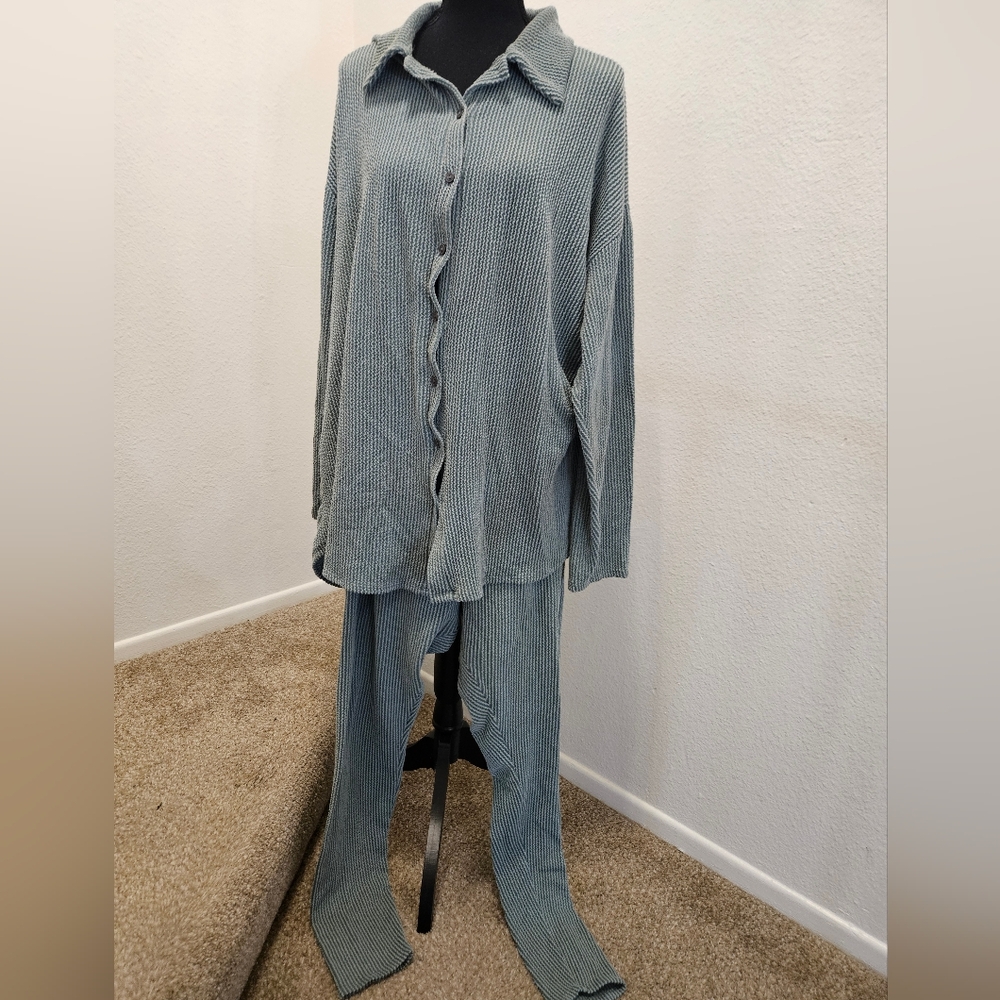 Fashion Nova Ribbed Teal Pants Set - Picture 4 of 5